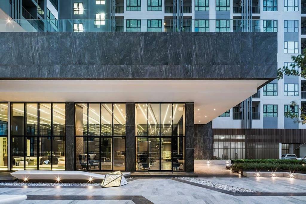 The Base Central Pattaya Seaview Exterior foto